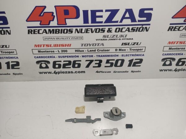 MITSUBISHI  L200  2.5 TDI  4D56  1998 – 2006 ***** CERRADURA  GUANTERA