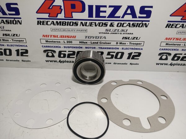 TOYOTA  HILUX  2.4 D4D  GUN  2015-2022  **** RODAMIENTOS  EJE  TRASERO