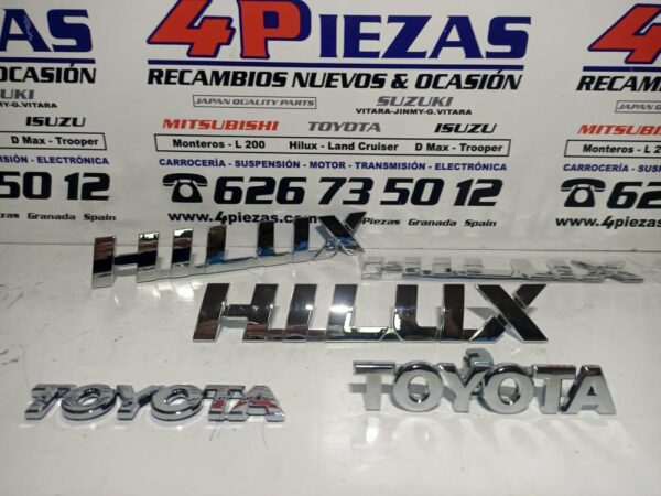 TOYOTA  HILUX  2.4 D4D  GUN 2015-2022 **** ANAGRAMAS  TRASEROS